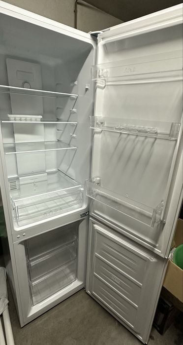 Frigorifico combinado Kunft (No Frost)