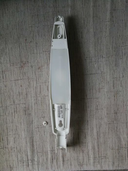 Osłona oświetlenia chłodziarki ELECTROLUX model ERD24304W8,