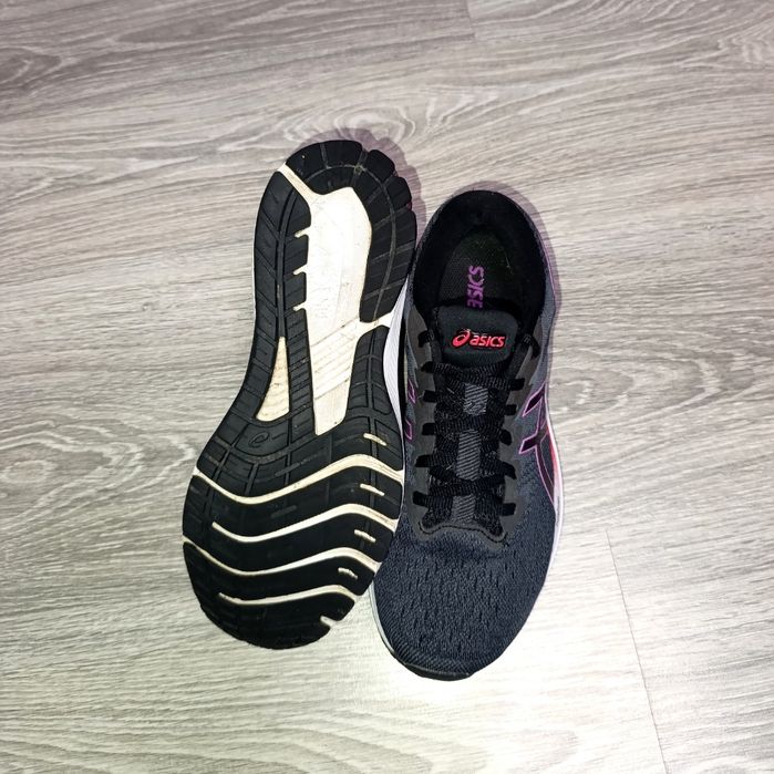 Кросівки Asics GT-1000 11 (1012B197) — zdjęcie 4