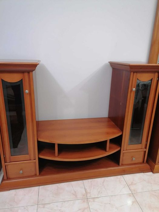 Móvel em Cerejeira Maciça