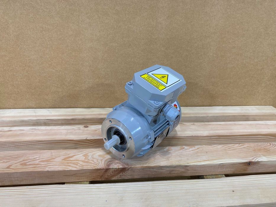 silnik elektryczny 0,18kW 2760obr. 3fazowy