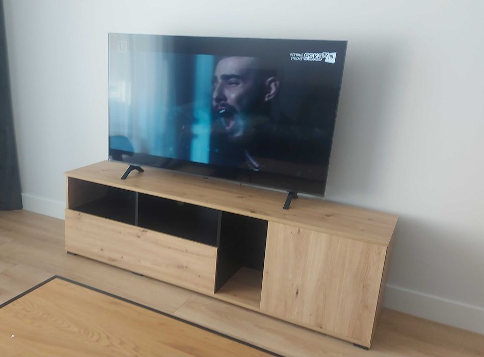 Szafka TV pod Telewizor