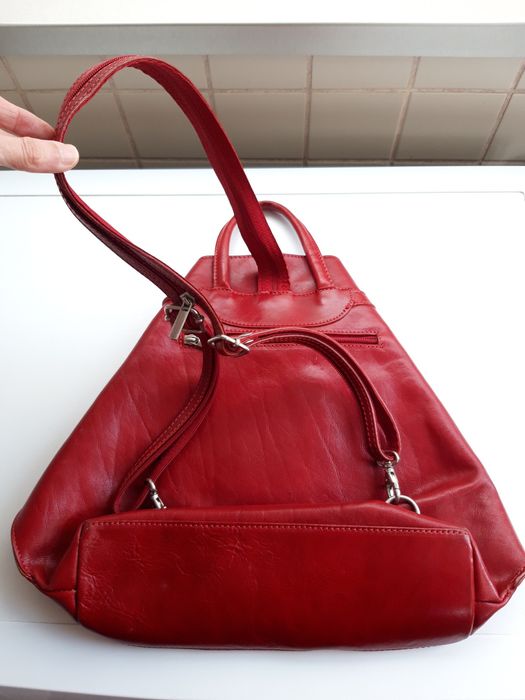 Carteira/Mochila italiana de cor vermelha