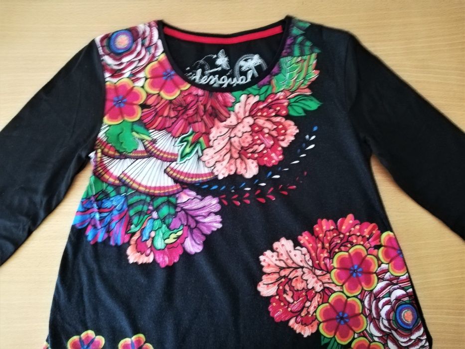 Camisola Oficial Desigual para Crianças, pouco uso.