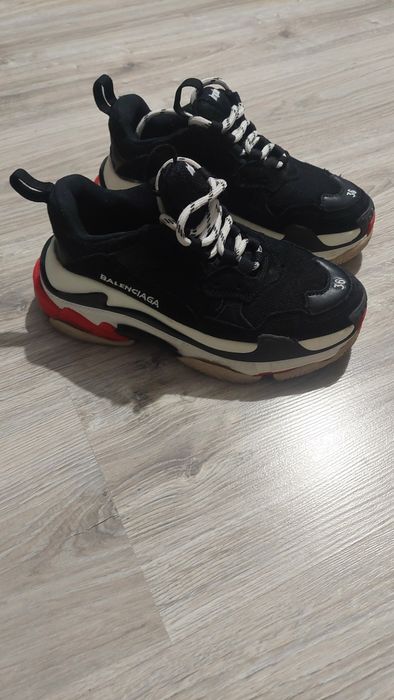 Buty sportowe damskie