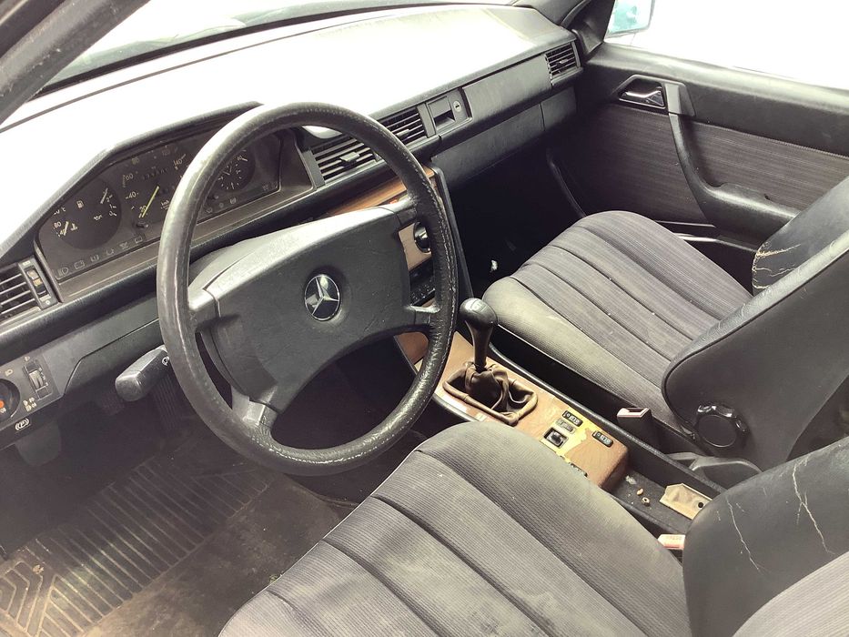 Mercedes E200 W124 - 1988 - Para peças
