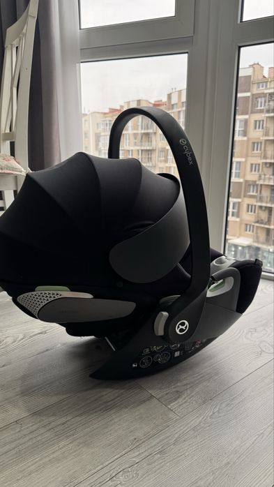 Авто Крісло Cybex cloud Z-size для немовлят,стан як новий.