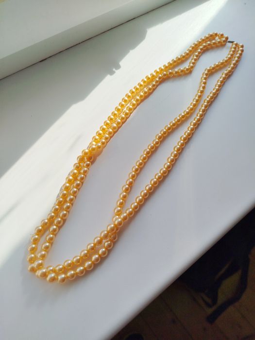 Намисто із штучних перлин