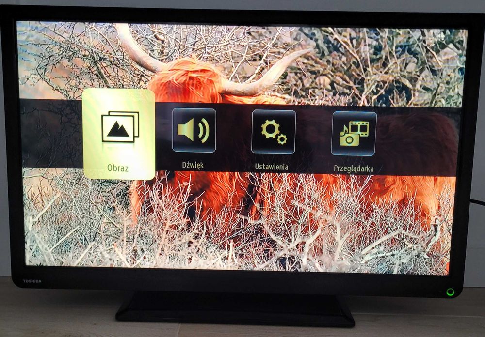 Toshiba 32"  LED HDMI wifi smart(?) pilot podstawka 32W3433DG transport