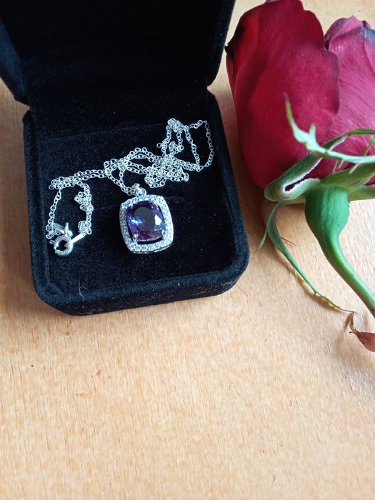 Fio em Prata. A Elegância Certificada da Tanzanite