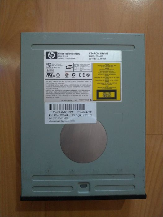 3 Drives IDE: Leitor CD/DVD HP e PHILIPS e Drive CD/DVD RW LG