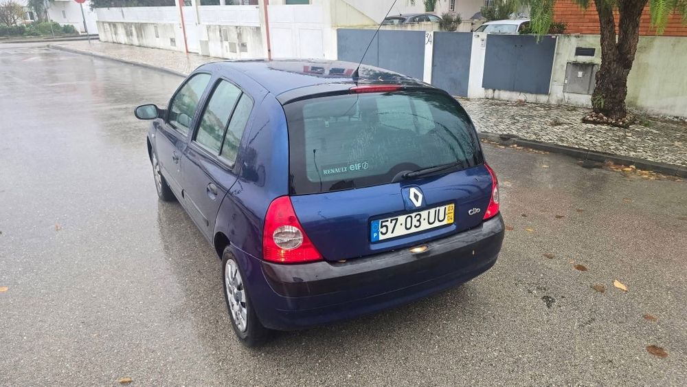 Vende-se Renualt Clio