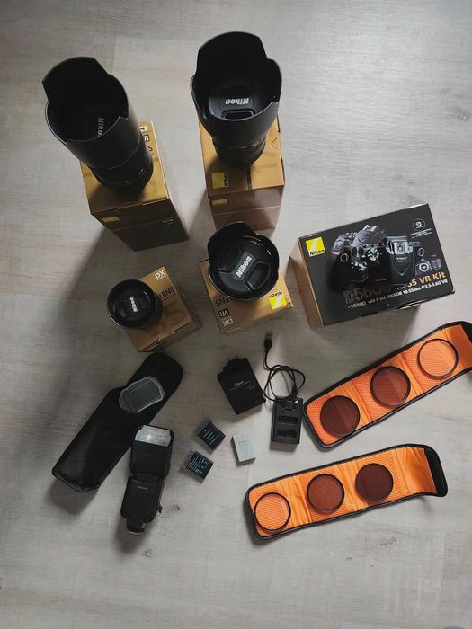 Nikon D5600 Kit completo ou vendido em separado