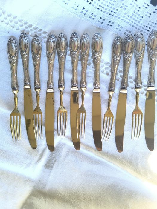 12 Talheres de sobremesa Solingen com cabo em prata