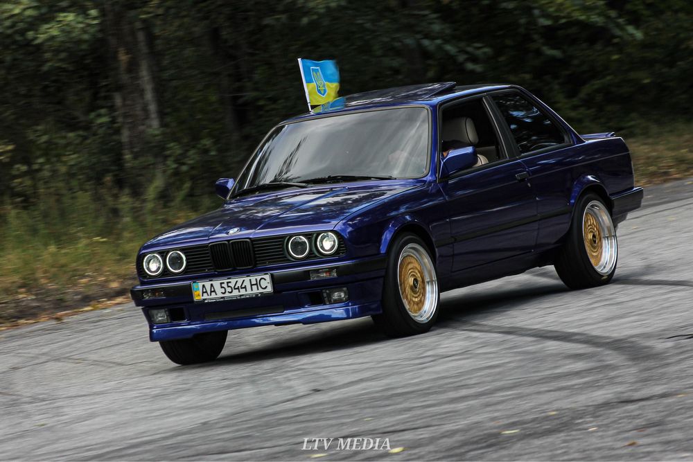 BMW E30, 1985 року ідеальний стан .