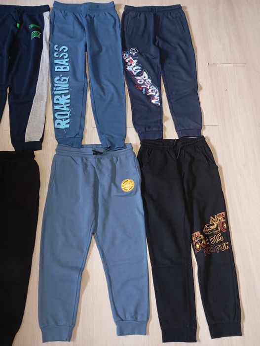 8xspodnie dresowe 134/140 Bdb