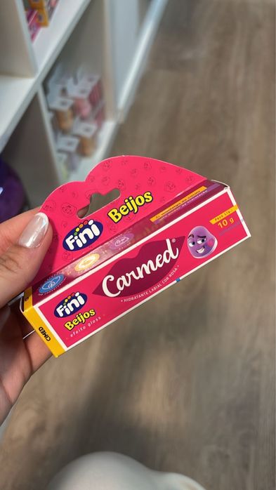 Carmed fini beijos
