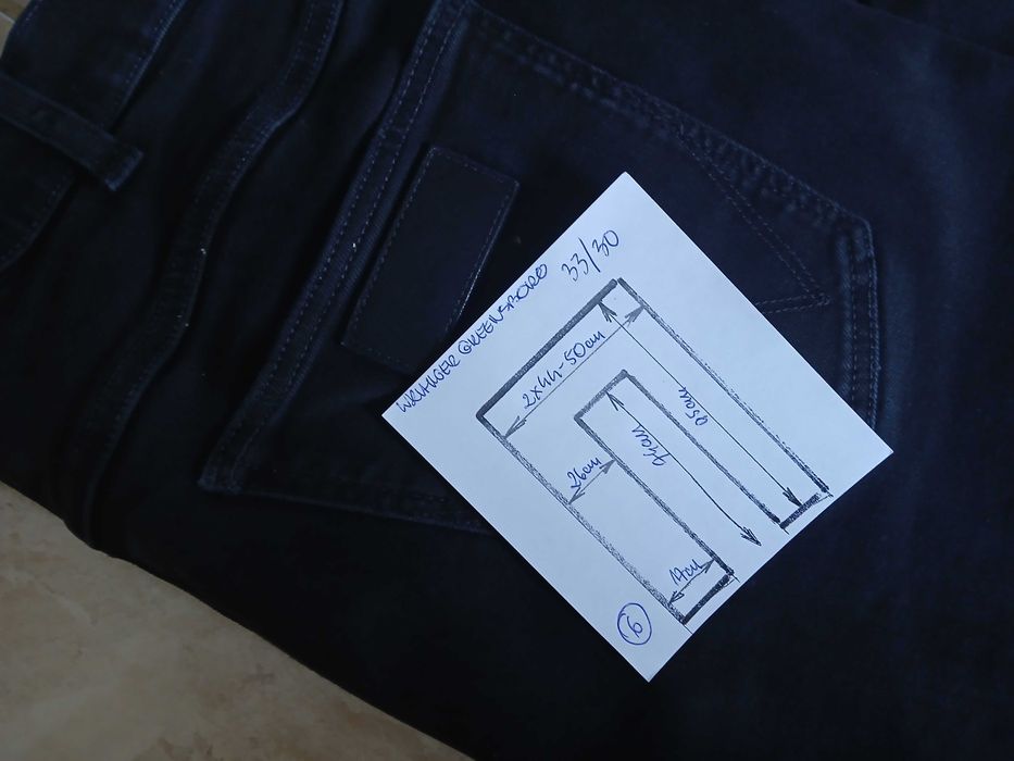 Wrangler Greensboro czarne 33/30 pas:2x44-50cm