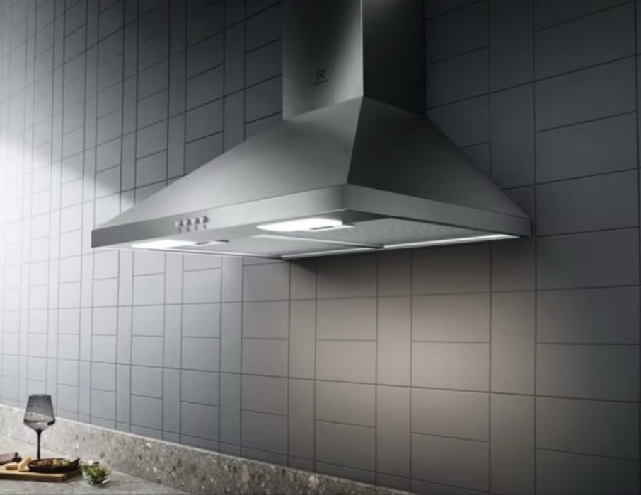 Витяжка купольна Electrolux LFC316X, нержавійка