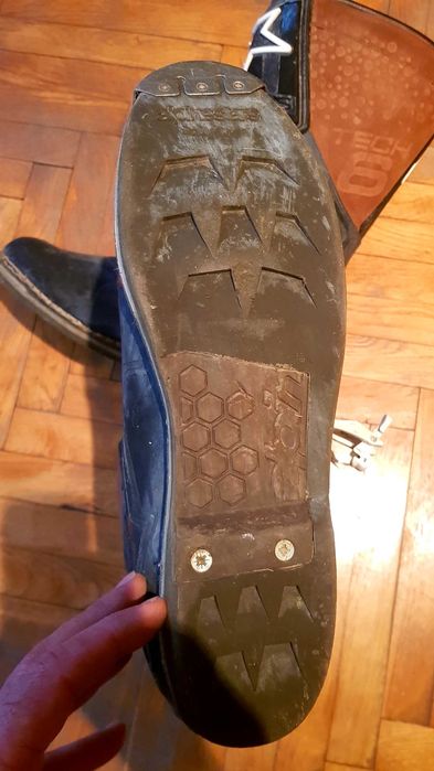 Мотоботы эндуро почти новые