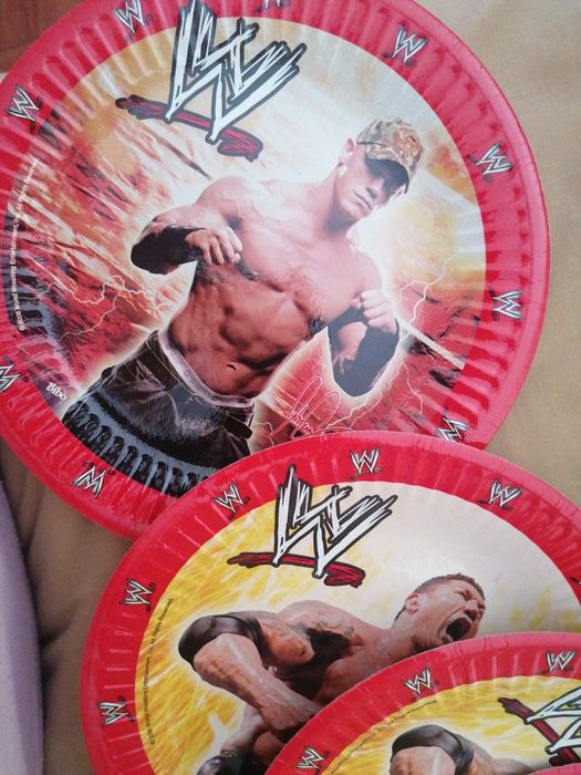 Pratos aniversário criança wrestling novos - 17 unidades