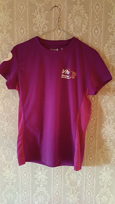 Спортивна футболка нова, розмір S