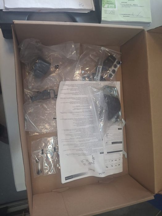 Monitor LG 32" e suporte