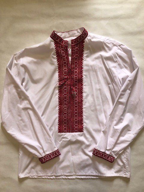 Чоловіча вишита сорочка