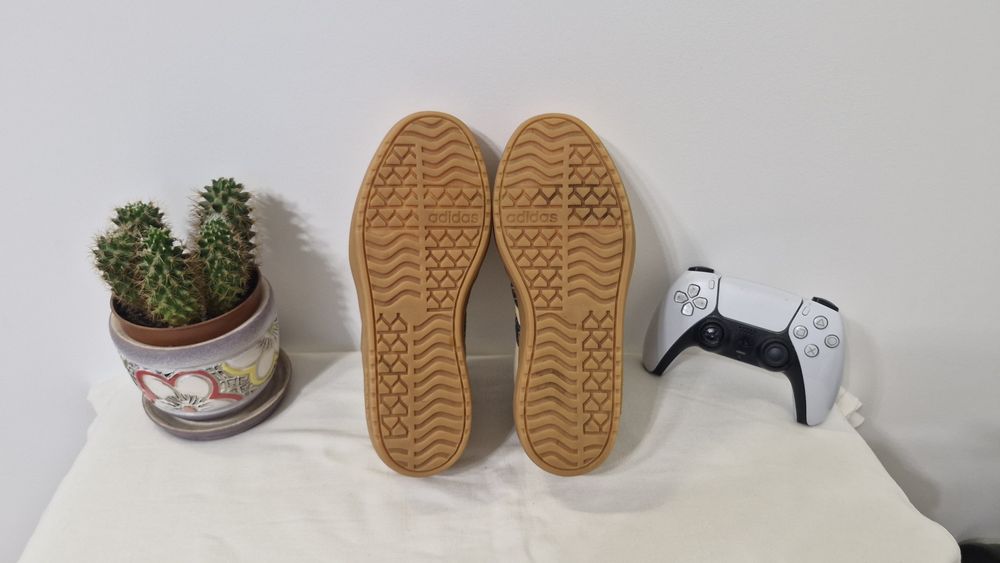 Жіночі кеди Adidas.Розмір 38