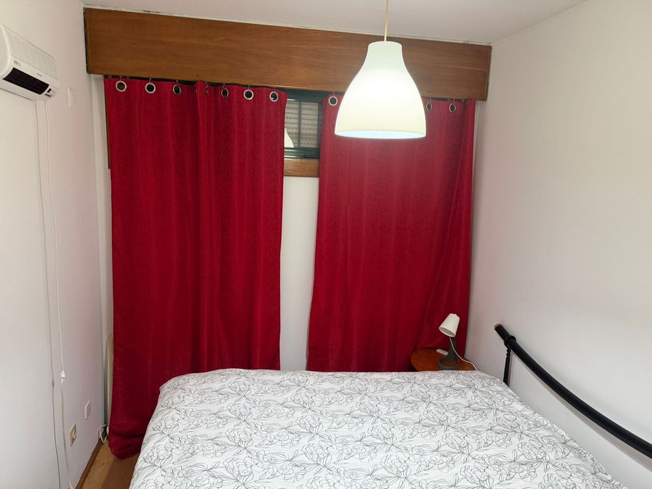 Quarto para arrendar — Restelo - 550€ c contas