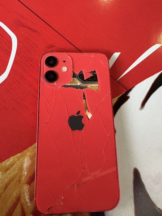 Iphone 12 mini vermelho