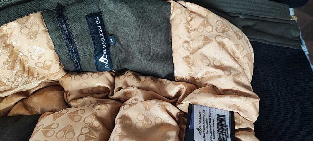 Жіноча куртка Moose Knuckles