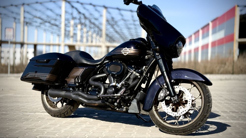 Harley-Davidson FLHXS Srteet Glide 131’ Stage 4.