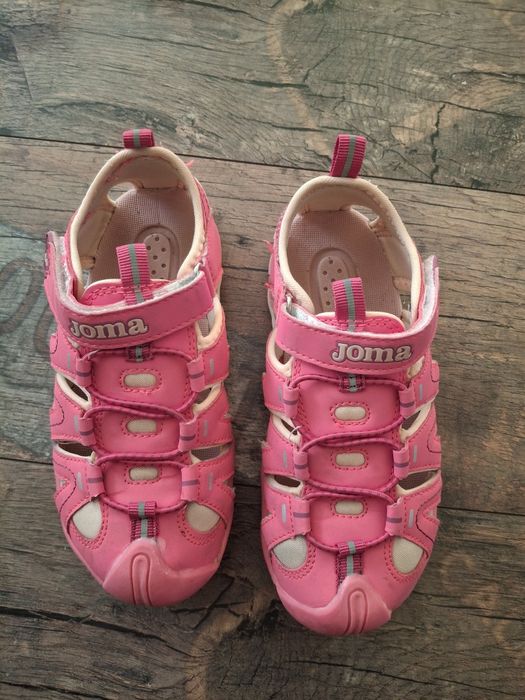 Sandały dziecięce 33