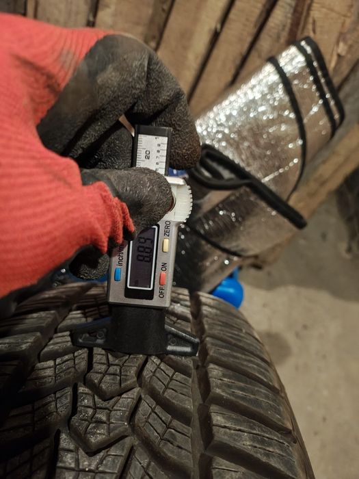 Opony zimowe 195/65/15 dot4424 i dot4421 w bdb stanie