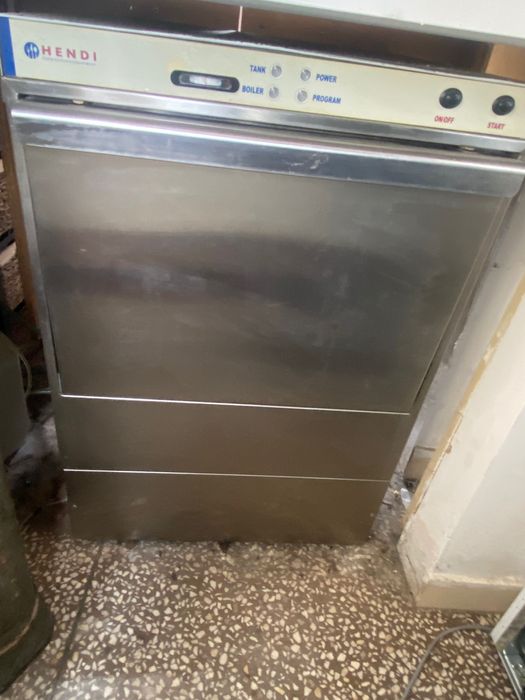 Piec Hendi konwekcyjno-parowy, zmywarka Hendi