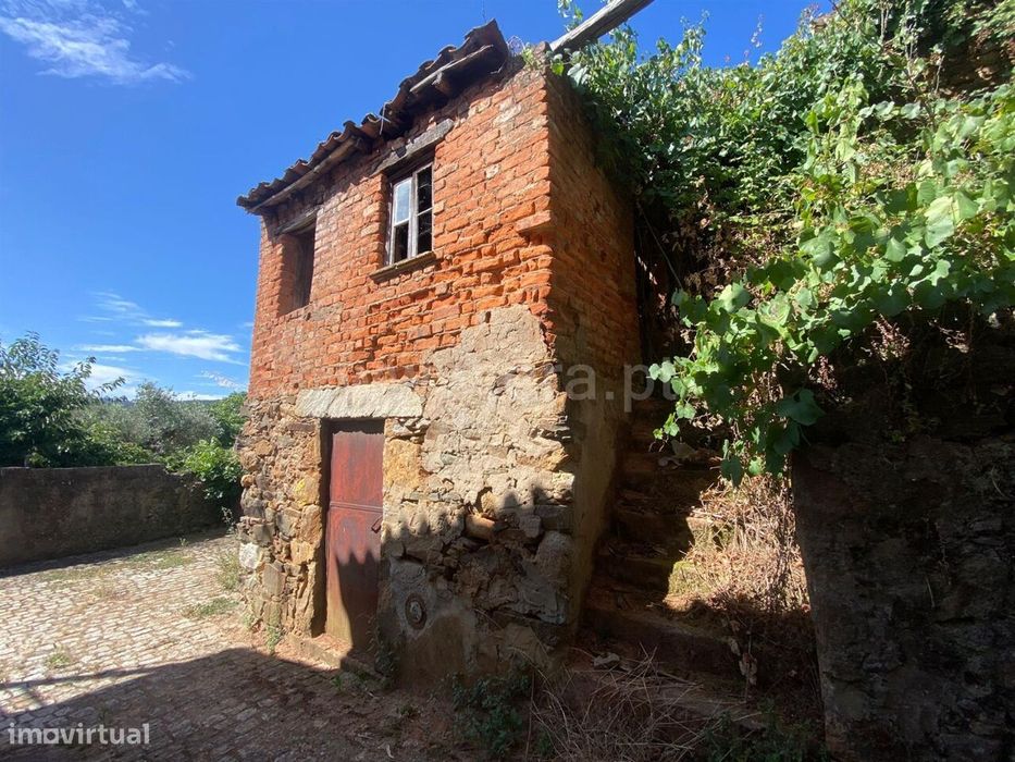 Moradia Geminada T1 / Fundão, Castelejo
