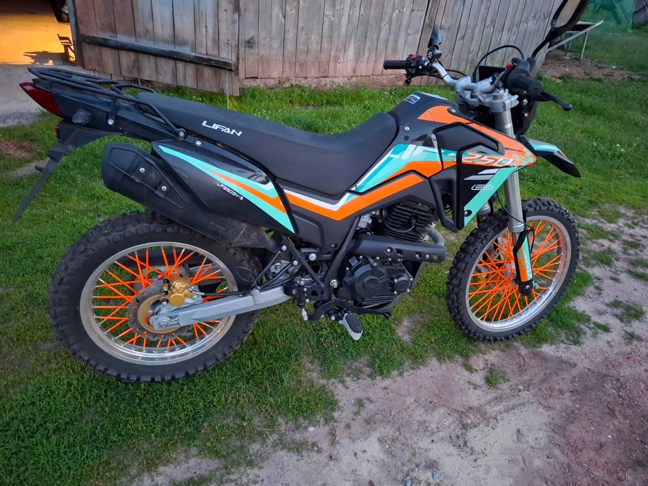 Мотоцикл ліфан 250