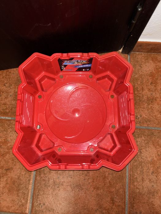 Arena beyblade burst
