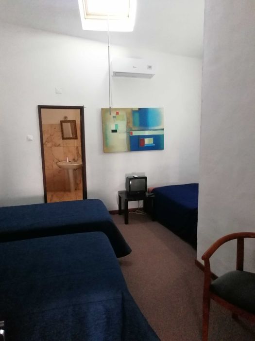 Casa ampla no Alentejo. Sala jogos, piscina e jardim
