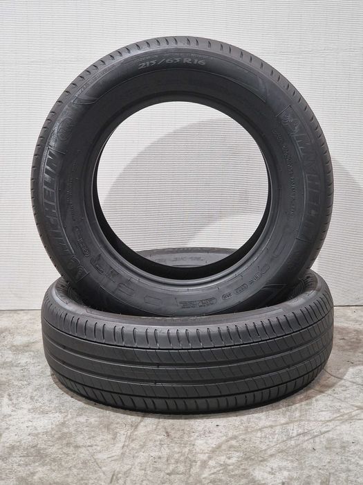 2 Pneus 215/65R16 MICHELIN Semi Novos