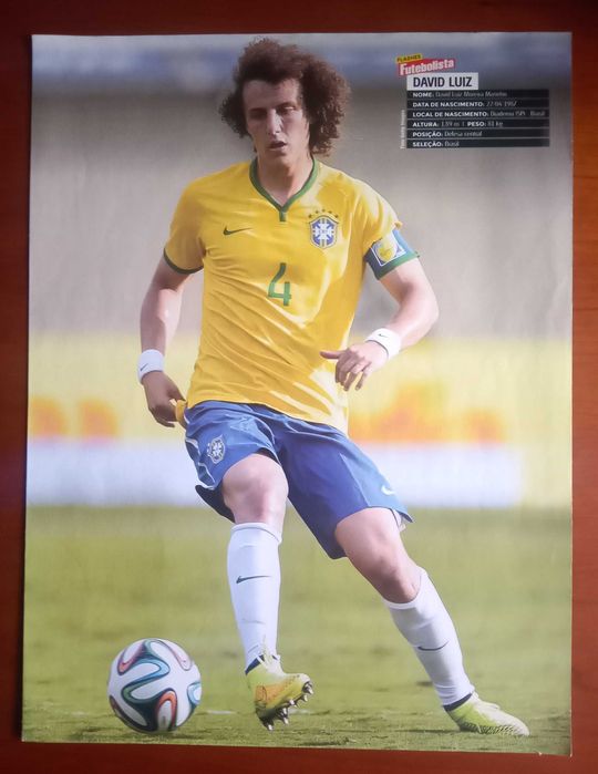 3 posters do jogador David Luíz