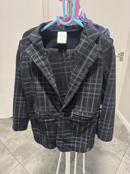 Komplet marynarka i spodnie dresowe 116/122 all for kids