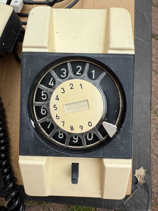 Telefon stacjonarny-Bratek