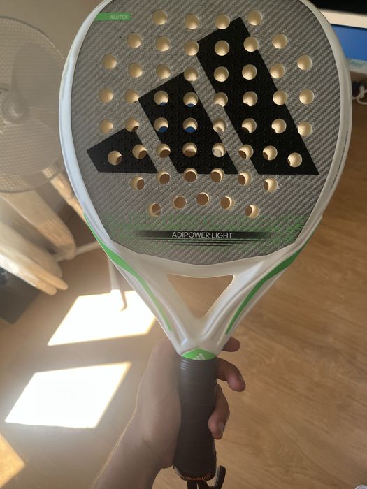 Raquete padel adipower light 3.3 MAFALDA FERNANDES