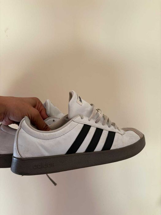 Ténis Adidas VL Court Tam 39/40 em Branco