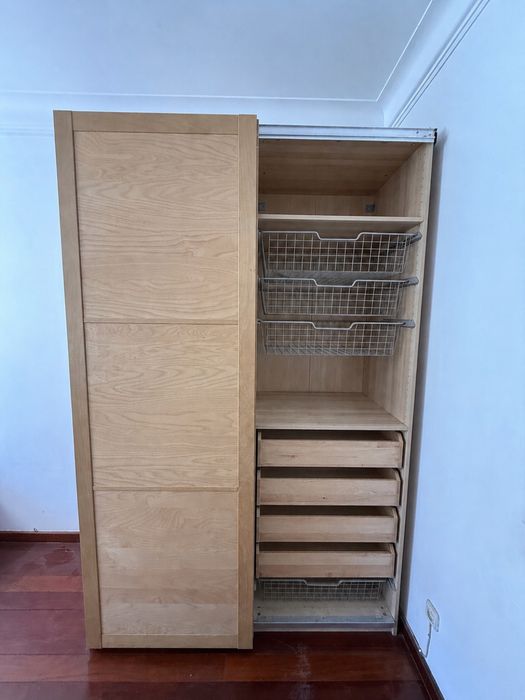Roupeiro IKEA bom estado
