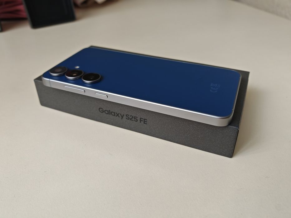 Samsung S25 fe  8/128 gb Як Новий