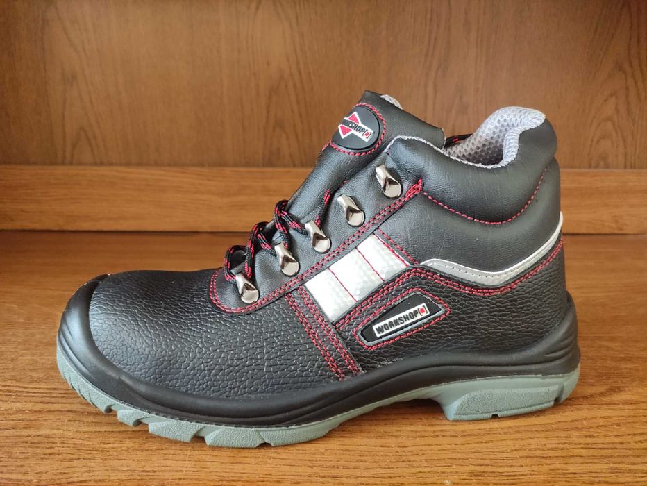 Надміцні черевики 42 розмір