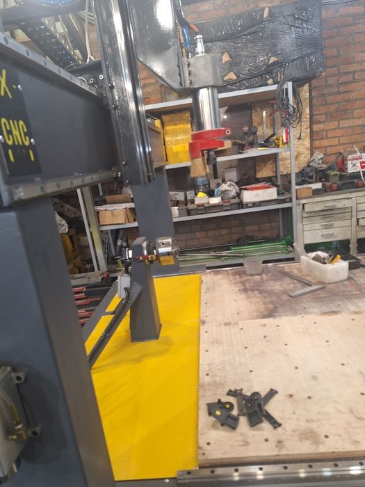 Потужний ЧПУ фрезер 1800х1800х800 4д